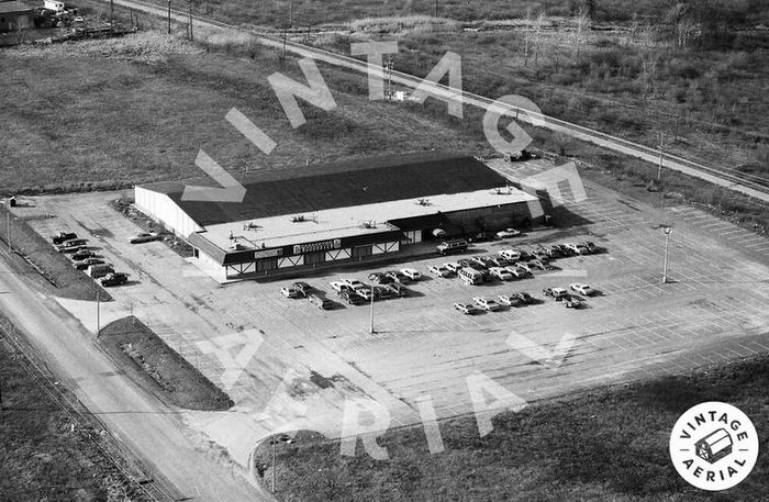 Woodhaven Bowl-A-Rama (Woodhaven Lanes) - 1984 Photo